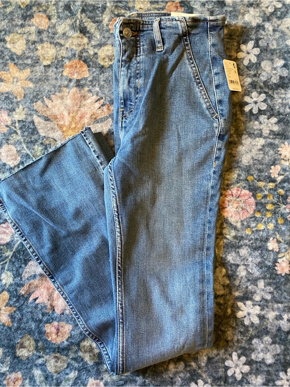 Free People We The Free Level Up Split Slim Flare Jeans NWT 27 S - Picture 8 of 11